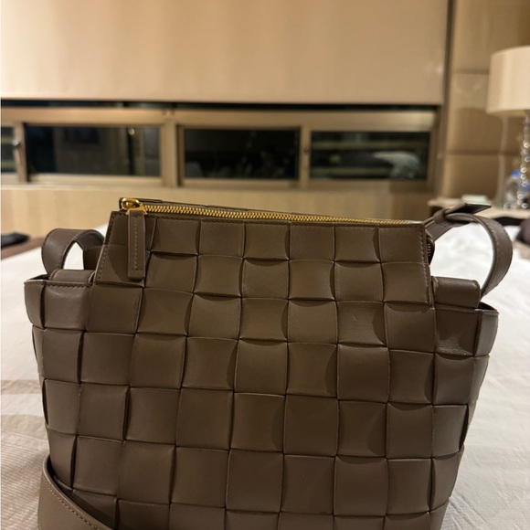 Bottega Veneta Taupe Bowling Cassette Bag - Picture 6 of 14
